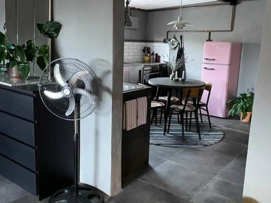 Διαμέρισμα Sol Radiante Attic Studio, Designer-Style Studio With Top-Tier Amenities Τορρεμολίνος Ισπανία