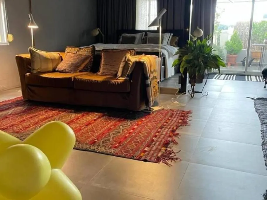Διαμέρισμα Sol Radiante Attic Studio, Designer-Style Studio With Top-Tier Amenities Τορρεμολίνος